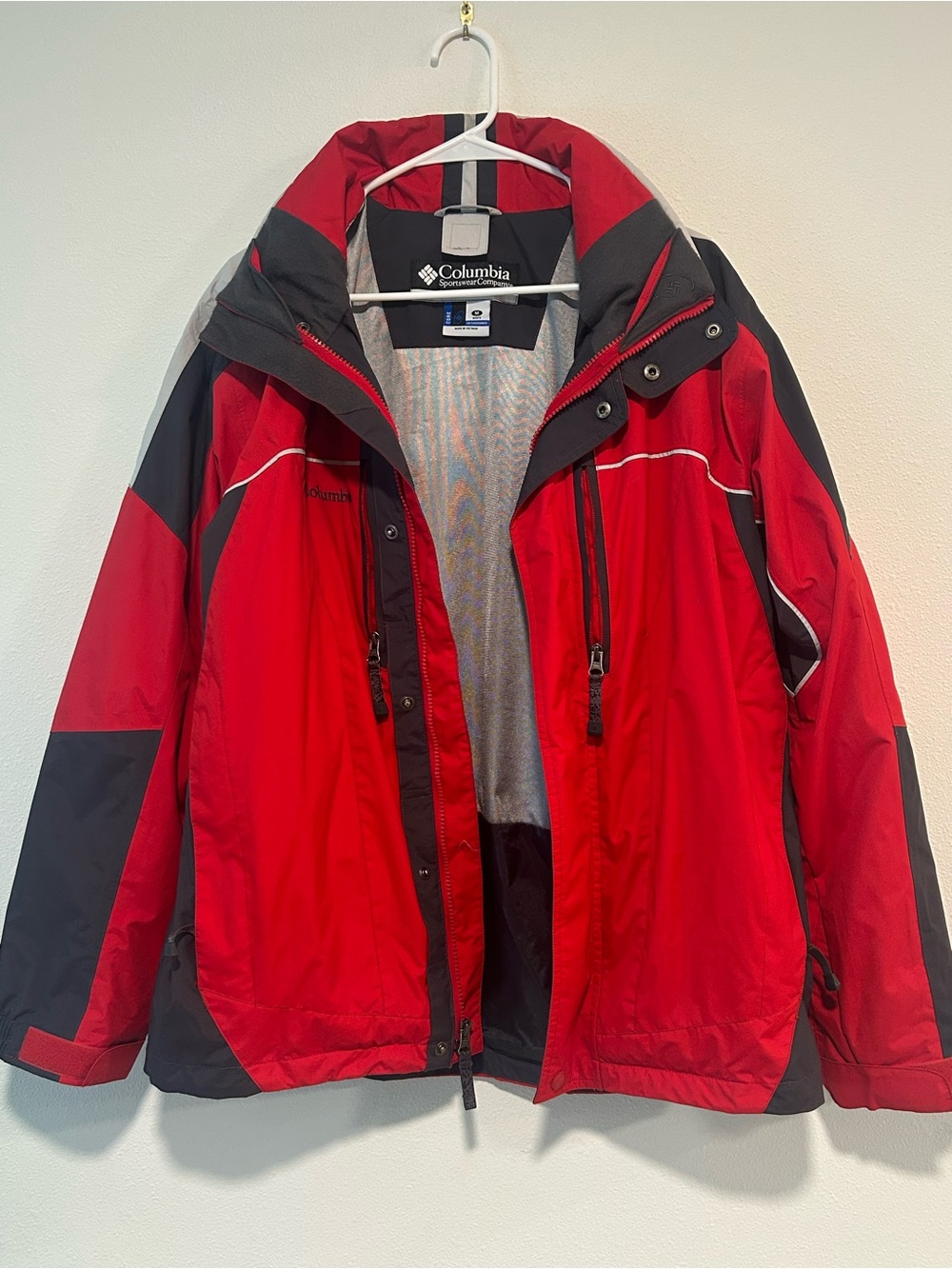 Columbia Red and Black Men’s Ski Jacket